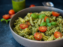 Salade de pâtes au pesto
