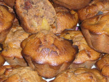 Madeleines aux dattes, pommes, miel et épices