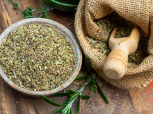 Herbes de Provence : que retrouve-t-on exactement dans ce mélange ?