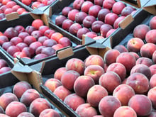 Rappel produit chez Carrefour : ces pêches et nectarines ne doivent pas être consommées en raison d'un risque de contamination chimique