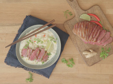 Bouillon Thaï au Magret de Canard et lait de coco