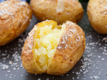 Nos 6 recettes préférées de pommes de terre au four végétariennes