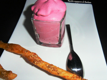 Mousse de betteraves et feuilleté parmesan sésam