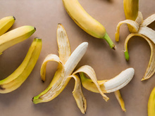 Bacon grillé, porc effiloché, pancakes : voici  3 recettes insolites et délicieuses pour transformer vos peaux de bananes