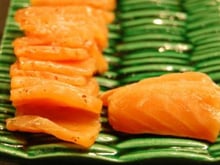 Saumon mariné au gingembre façon Gravlax