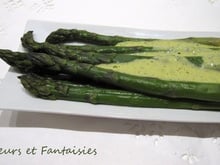 Asperges et sauce vertes