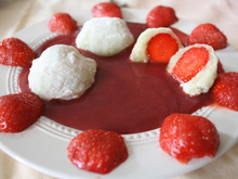 Daïfuku au thé matcha, fraise et coulis de fraise Andros