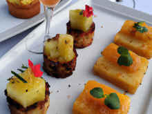 Mignardises de pain d'épices perdu à l'ananas et son tartare d'agrumes au champagne