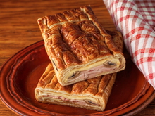 Feuilleté au jambon, aux champignons et à l'emmental