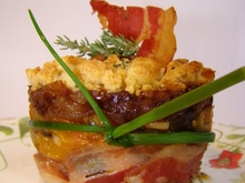 Ratatouille et échalotes confites en crumble de Crottin de Chavignol et thym frais