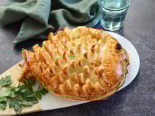 Tourte Galette au saumon et aux épinards