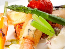 Croustillant de langoustines du Guilvinec, ratatouille et crème de Fourme d'Ambert