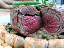 Filet mignon de biche en croûte