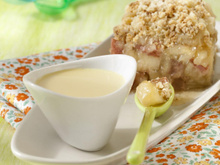 Crumble pommes - rhubarbe et sa crème anglaise