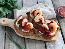 Bruschetta aux gambas et chorizo Halal Isla Délice