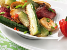 Poêlée de Concombre de France et champignons au bœuf