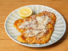 Voici l'ingrédient secret recommandé par les bouchers pour réussir une escalope panée croustillante et sans gras