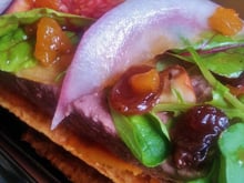 Mille-feuilles de foie gras aux 5 épices