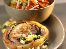 Croustillants de tête de veau et petits légumes