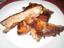 Travers de porc épicés et caramélisés