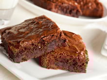 “J’étais un peu inquiet mais il était très bien !” : notre recette testée et approuvée de gâteau au chocolat au micro-ondes !