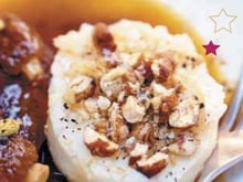 Pavé d'autruche, jus à la cardamome et purée de salsifis aux noisettes