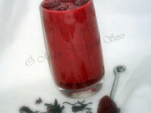 Smoothie aux framboises et hibiscus