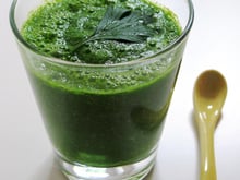 Jus de persil et concombre