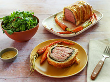 Cette recette d’agneau façon Wellington est le plat qui va bluffer vos convives pour Pâques !