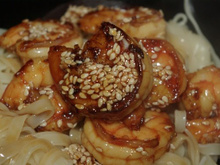 Tagliatelles aux crevettes au caramel et soja