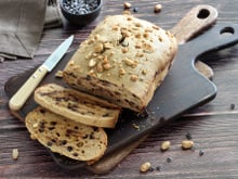 Cake au beurre de cacahuètes et chocolat