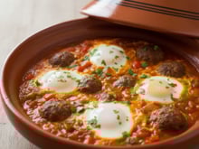 Tajine de kefta aux œufs traditionnel