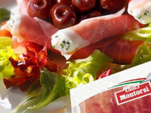 Cornets de Speck delle Alpi farcis à la Ricotta et à la ciboulette