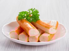 Fini le surimi industriel, ce chimiste dévoile comment en faire facilement à la maison !