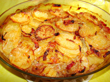 Pommes de terre à la boulangère et aux oignons
