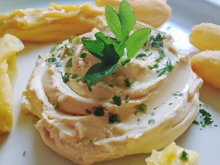 Houmous de patates douces à la féta