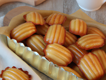 Mini madeleines au caramel beurre salé