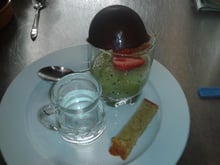 Verrine de fruits frais flambé au cointreau