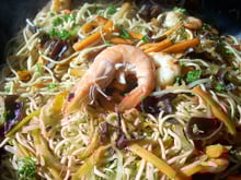 Nouilles sautées aux crevettes