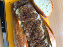 Steak de bœuf pané au pain d'épices