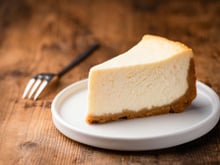 “Je suis revenu à l’essentiel, la version new-yorkaise” : Laurent Mariotte propose une délicieuse recette de cheesecake, que du plaisir !