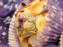 Moelleux aux amandes, cœur myrtille