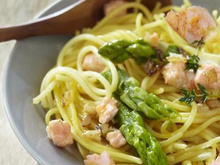 Spaghettis printaniers aux asperges vertes