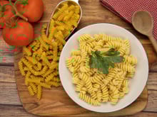 Pâtes, riz, pomme de terre : Quel est le meilleur moment de la journée pour manger des féculents ?