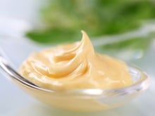 Vinaigrette au miel et à la mayonnaise