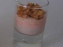 Verrine croustillante au jambon et à la mousse de tomates