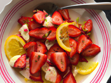 Salade de fraises à la vanille et au citron
