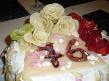 Charlotte à la banane et aux fraises