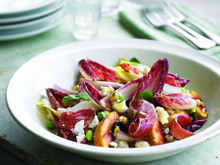 Salade de Valençay, nectarines grillées et jambon de Parme