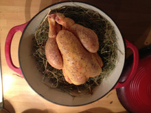 Poulet en cocotte de foin